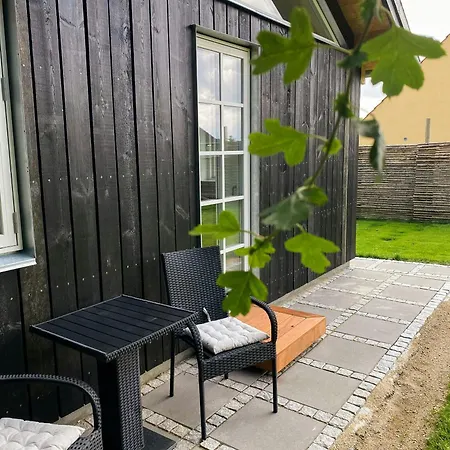 Dom wakacyjny Modern Summer House Few Steps From The